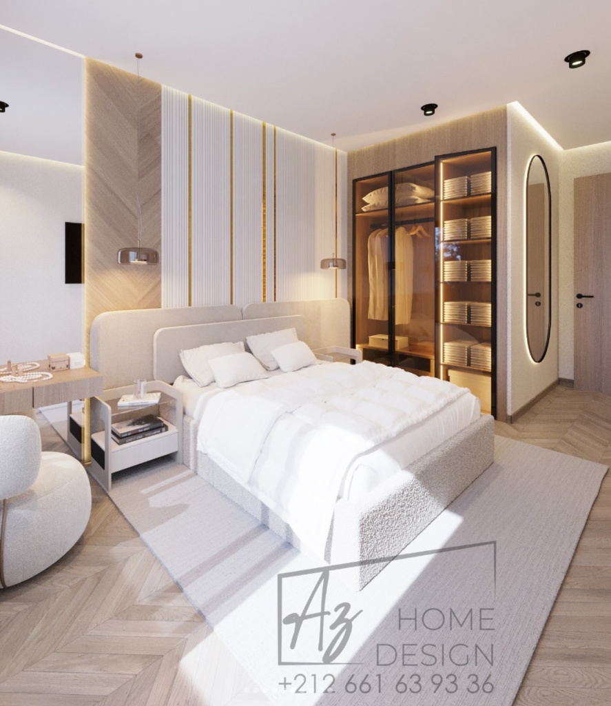 Chambre avec tête de lit cannelée en bois rehaussée de filets dorés et dressing vitré rétroéclairé